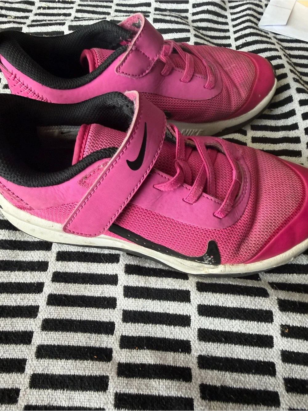 Nike Kids Pink and Black Velcro Athletic Sneakers
